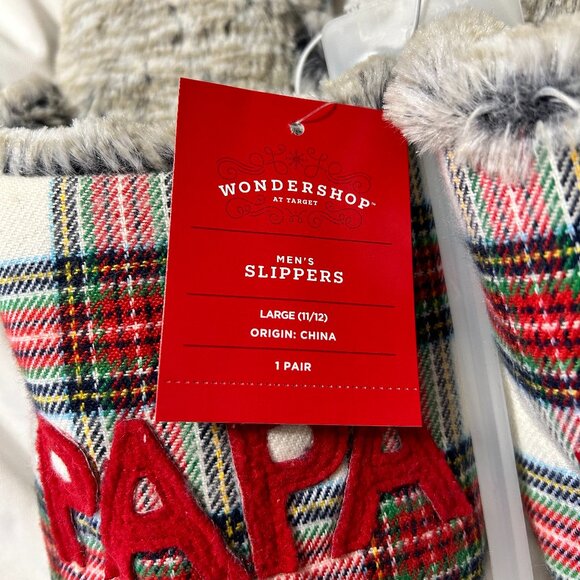 Holiday Papa Elf Men's Slippers - Picture 2 of 4